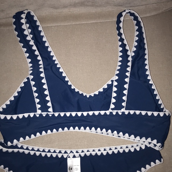 💙NEW WITH TAGS💙 bikini - Picture 3 of 8